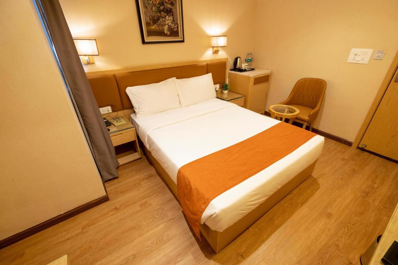 The Bastion Hotel Bhopal Eksteriør billede