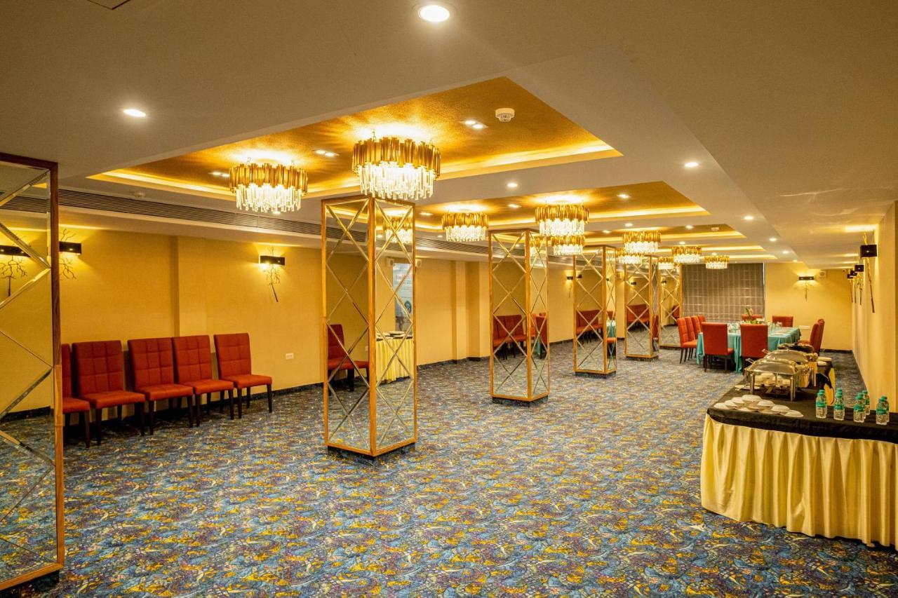 The Bastion Hotel Bhopal Eksteriør billede